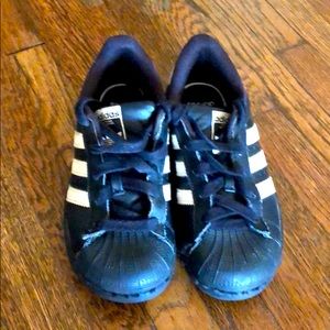 Kids adidas Superstar shell toe black sneaker